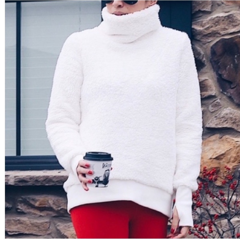 Athleta Womens White Nirvana Sherpa Pullover Sweatshirt Fleece Funnel Neck M